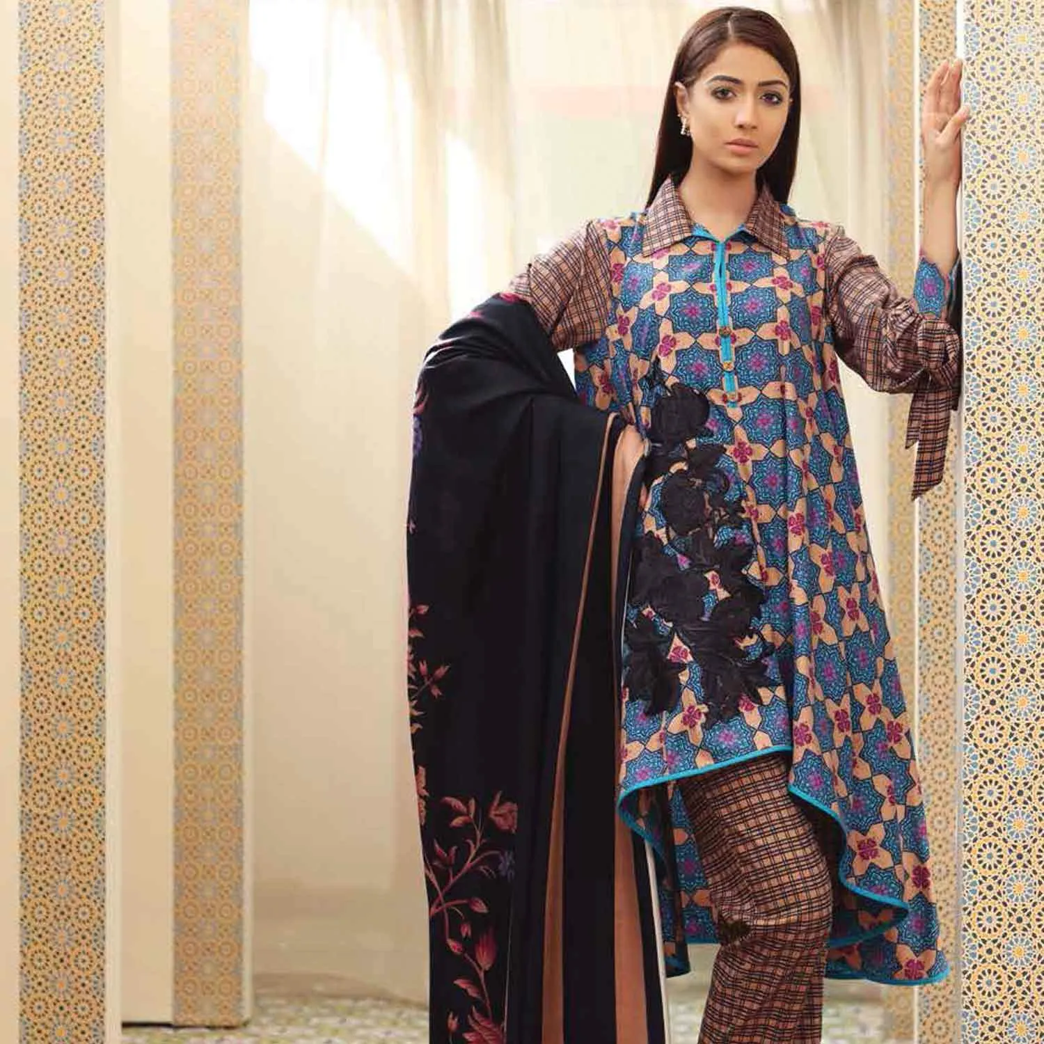 Charizma Embroidered Silk Jacquard Collection 2019 – CC-34B