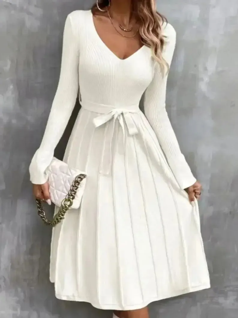 Elegant White Pleated Knit Dress with Waist Tie