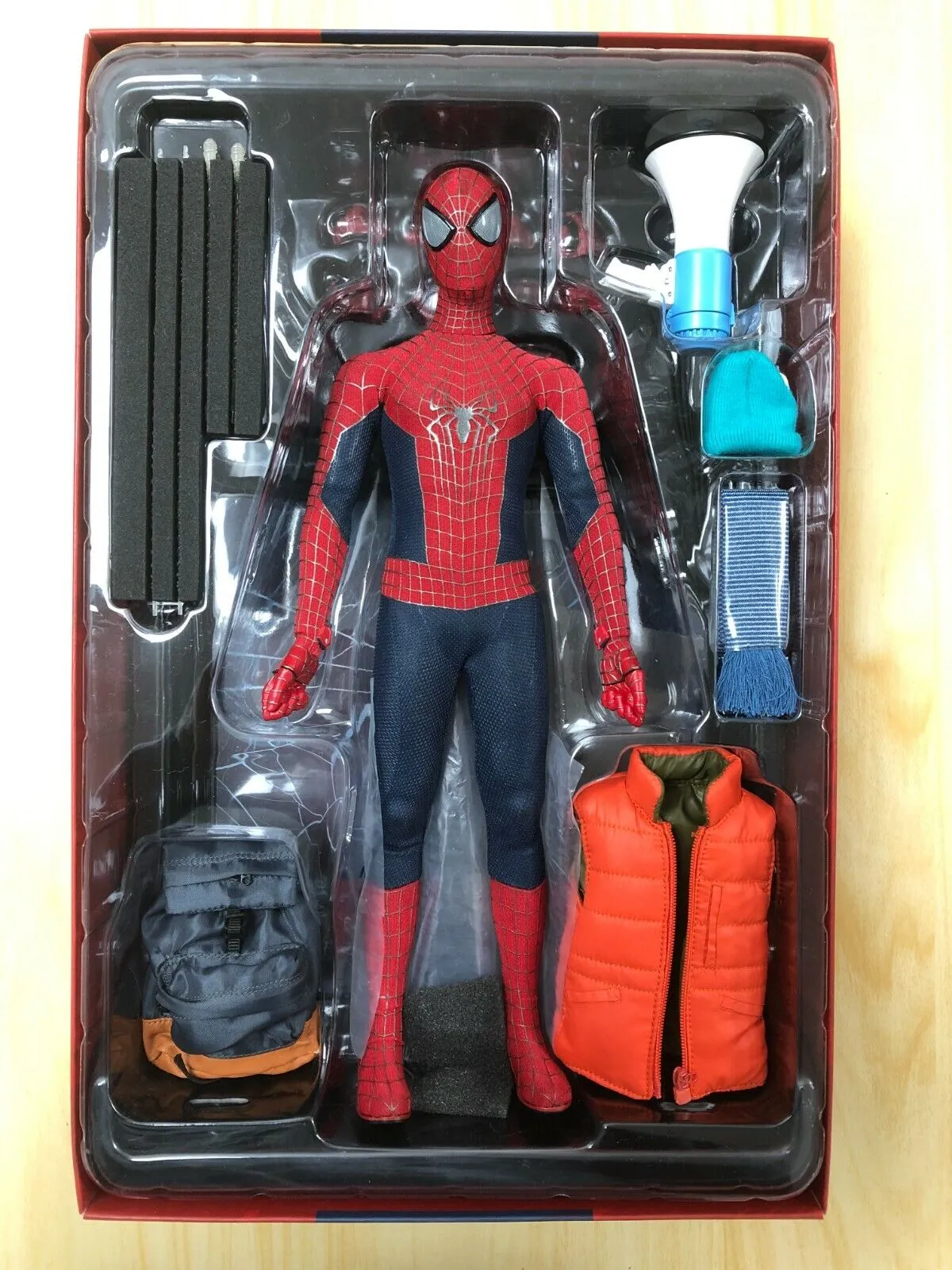 Hottoys Hot Toys 1/6 Scale MMS244 MMS 244 Amazing Spider-Man 2 - Spider-Man (Normal Version) Action Figure USED