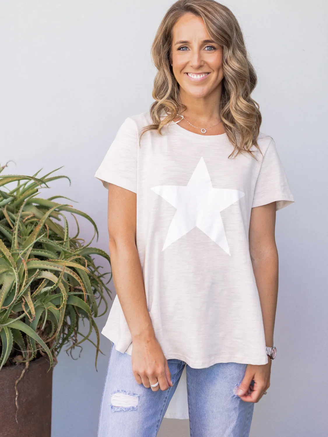 Maggie  Tee - Oat/White Star