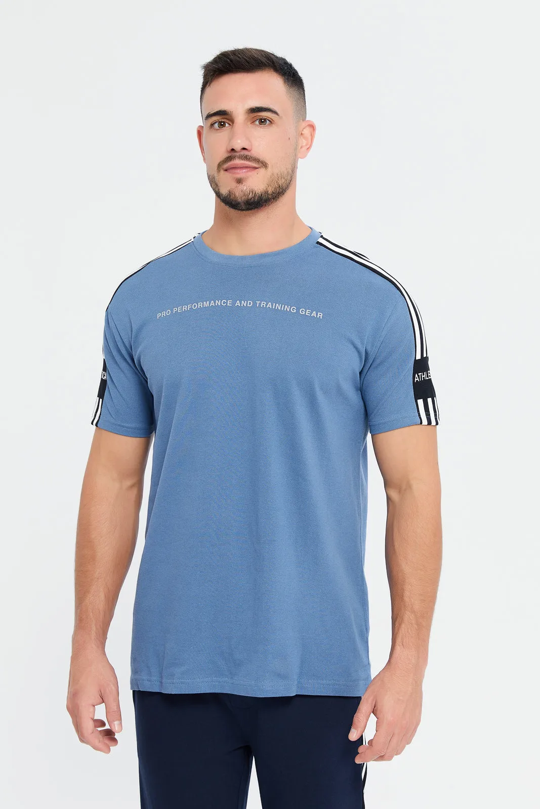 Men Blue Chest Print Active T-Shirt