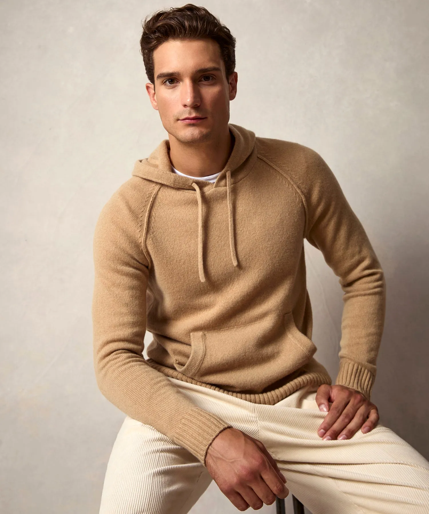 Nomad Cashmere Hoodie in Dark Wheat