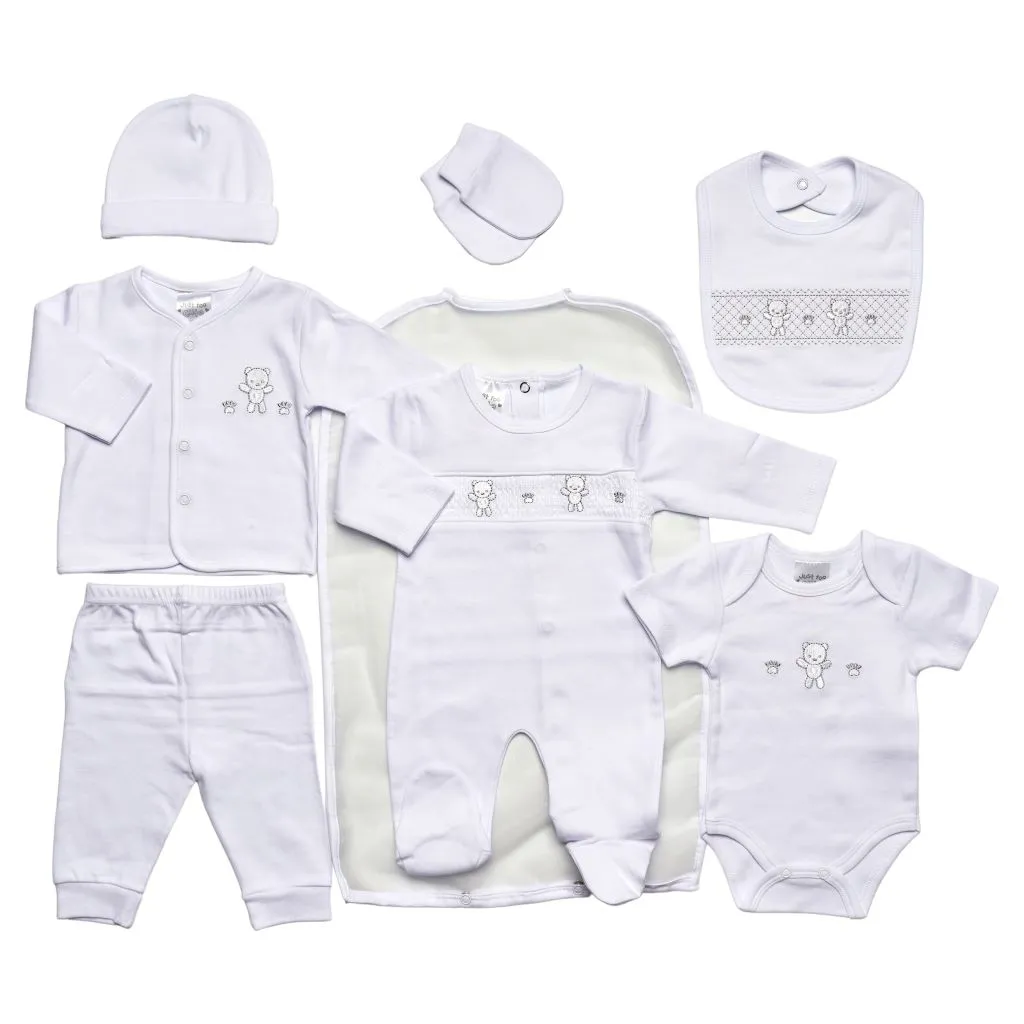 White 7piece 'Bears & Paws' Unisex Layette Gift Set